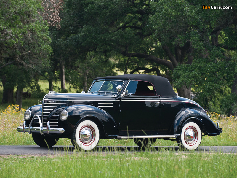 Images of Plymouth DeLuxe Convertible Coupe (P8) 1939 (800 x 600)