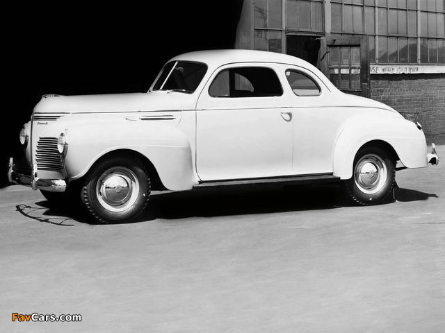 Images of Plymouth DeLuxe Coupe (P10) 1940 (640 x 480)