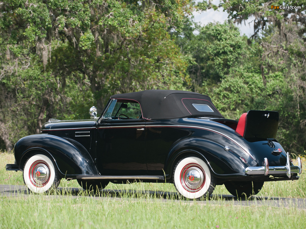 Pictures of Plymouth DeLuxe Convertible Coupe (P8) 1939 (1024 x 768)