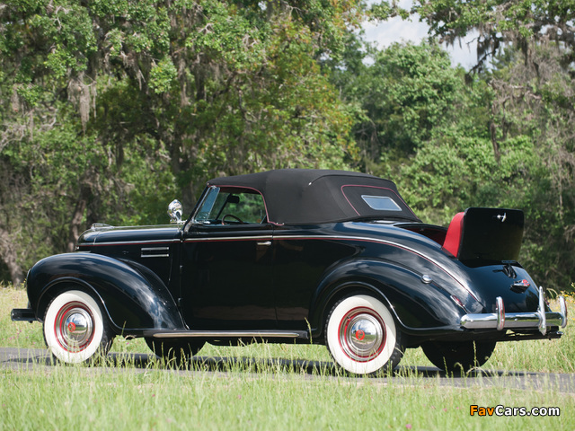 Pictures of Plymouth DeLuxe Convertible Coupe (P8) 1939 (640 x 480)