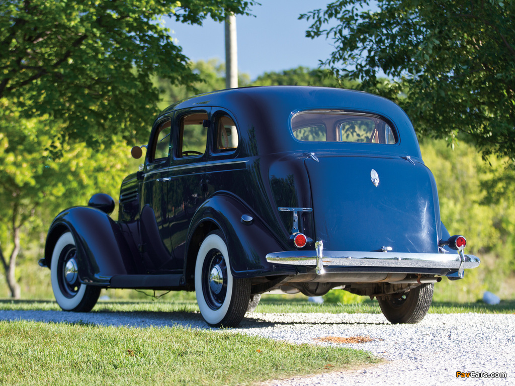 1936 Plymouth DeLuxe Model P2 Touring Sedan (805) 1935–36 photos (1024 x 768)