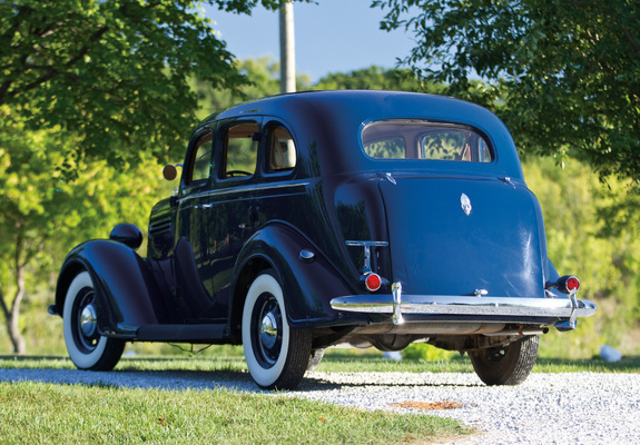 1936 Plymouth DeLuxe Model P2 Touring Sedan (805) 1935–36 photos