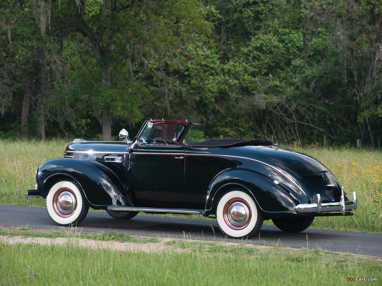 Plymouth DeLuxe Convertible Coupe (P8) 1939 images (1280 x 960)