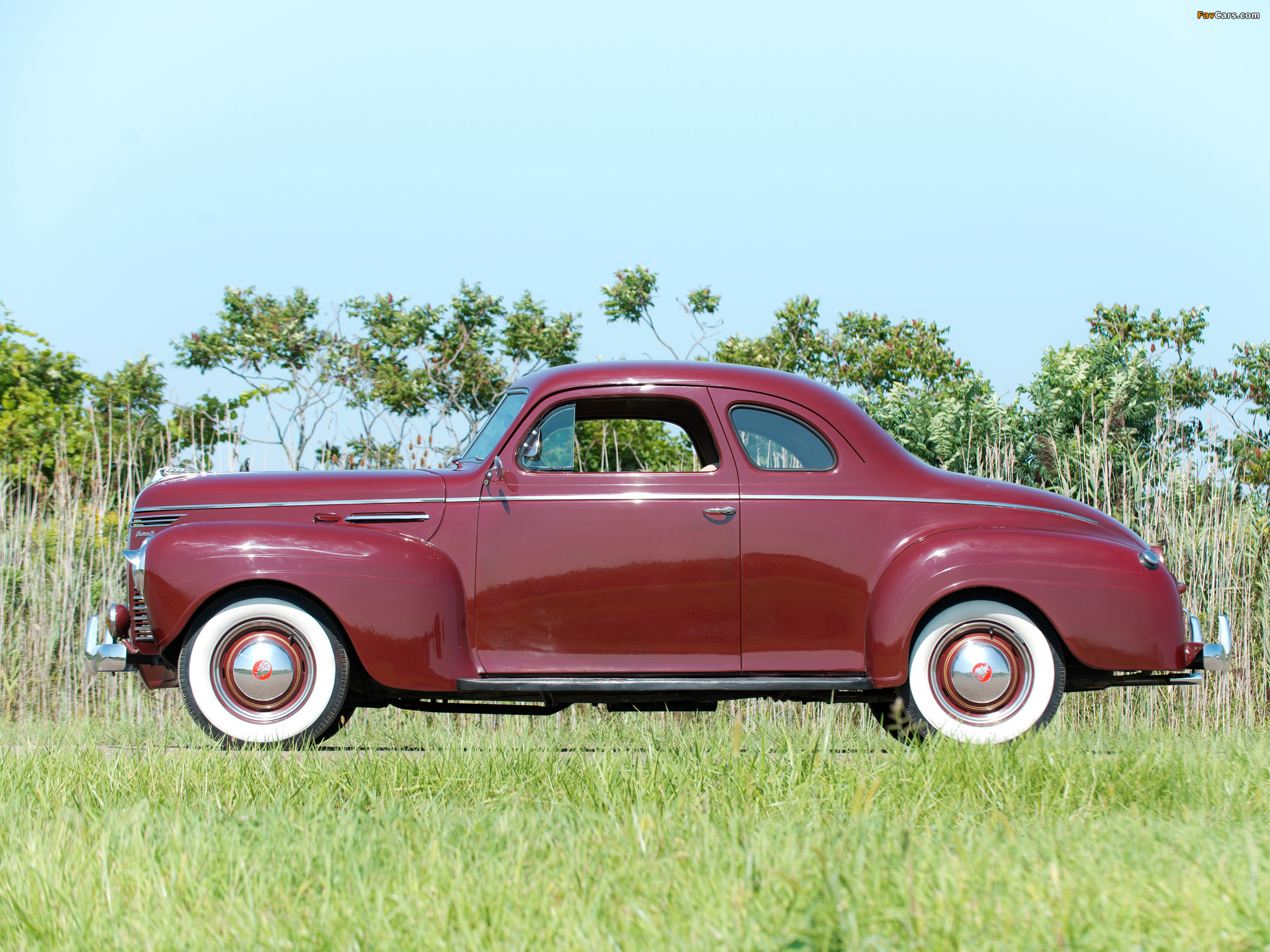 Plymouth DeLuxe Coupe (P10) 1940 photos (2048 x 1536)