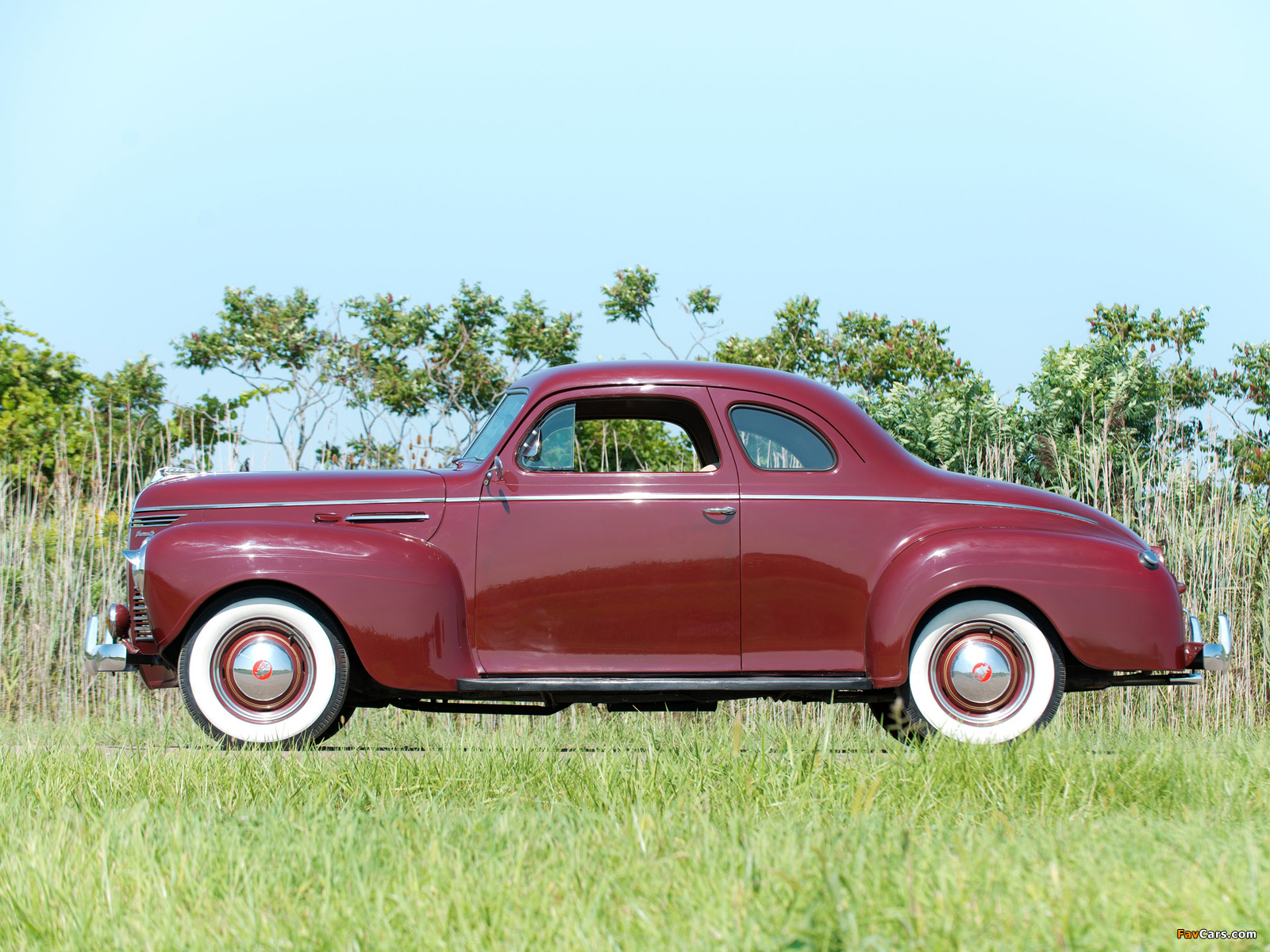 Plymouth DeLuxe Coupe (P10) 1940 photos (1600 x 1200)