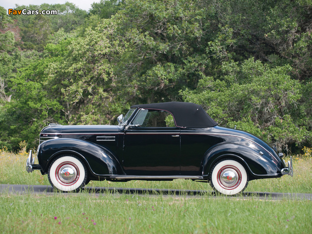 Plymouth DeLuxe Convertible Coupe (P8) 1939 wallpapers (640 x 480)