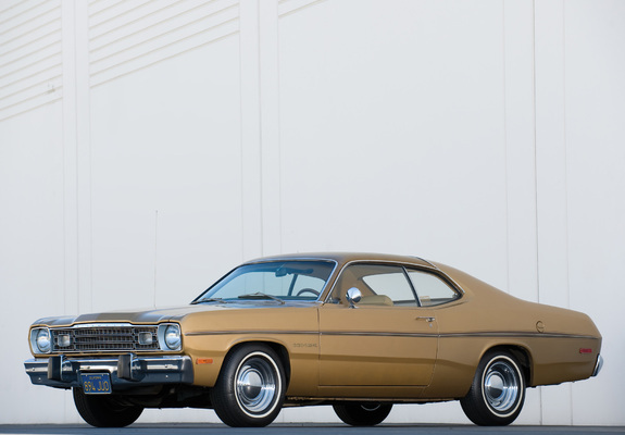 Plymouth Gold Duster 1973 photos