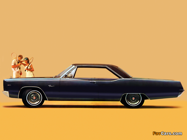 Images of Plymouth Fury III Hardtop Coupe (CP1/2-M PM23) 1967 (640 x 480)