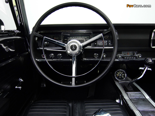 Plymouth Belvedere GTX 426 Hemi Convertible 1967 images (640 x 480)