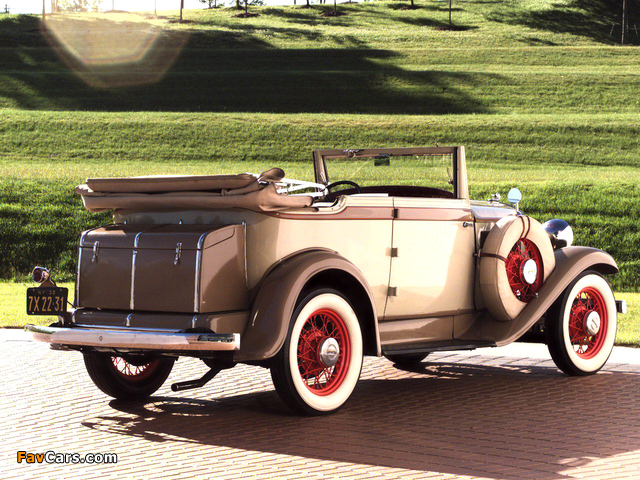 Images of Plymouth PB Convertible Sedan 1932 (640 x 480)