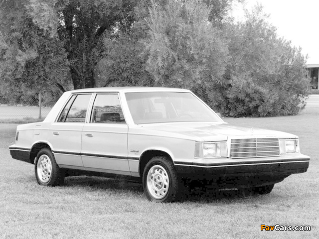 Plymouth Reliant 1981–85 pictures (640 x 480)