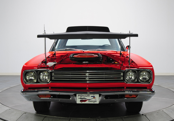 Images of Plymouth Road Runner 440+6 Coupe (RM21) 1969