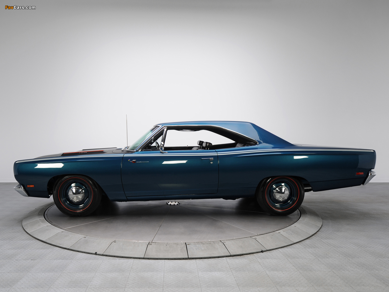 Images of Plymouth Road Runner 426 Hemi Hardtop Coupe (RM23) 1969 (1280 x 960)