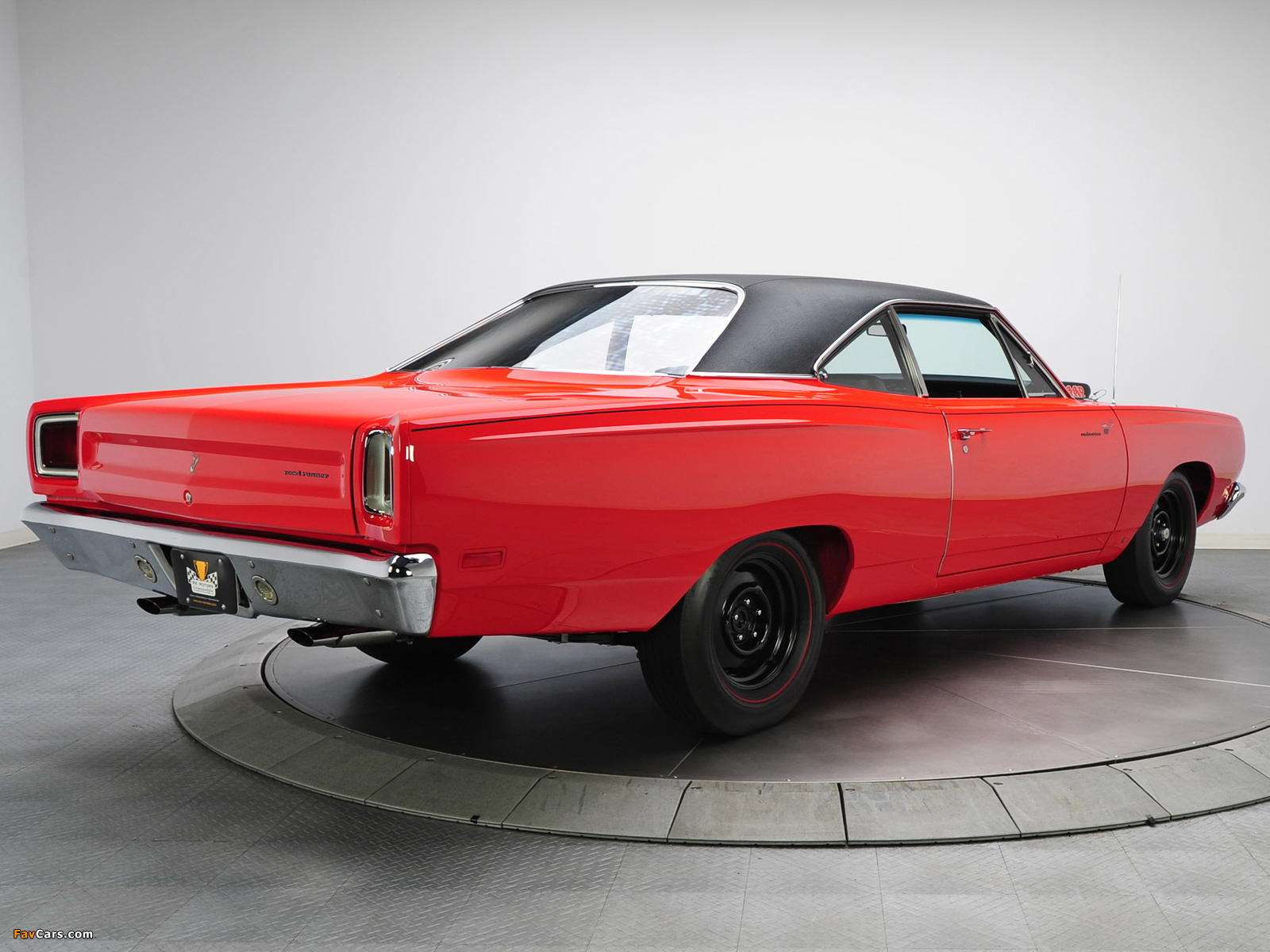 Photos of Plymouth Road Runner 440+6 Coupe (RM21) 1969 (1600 x 1200)