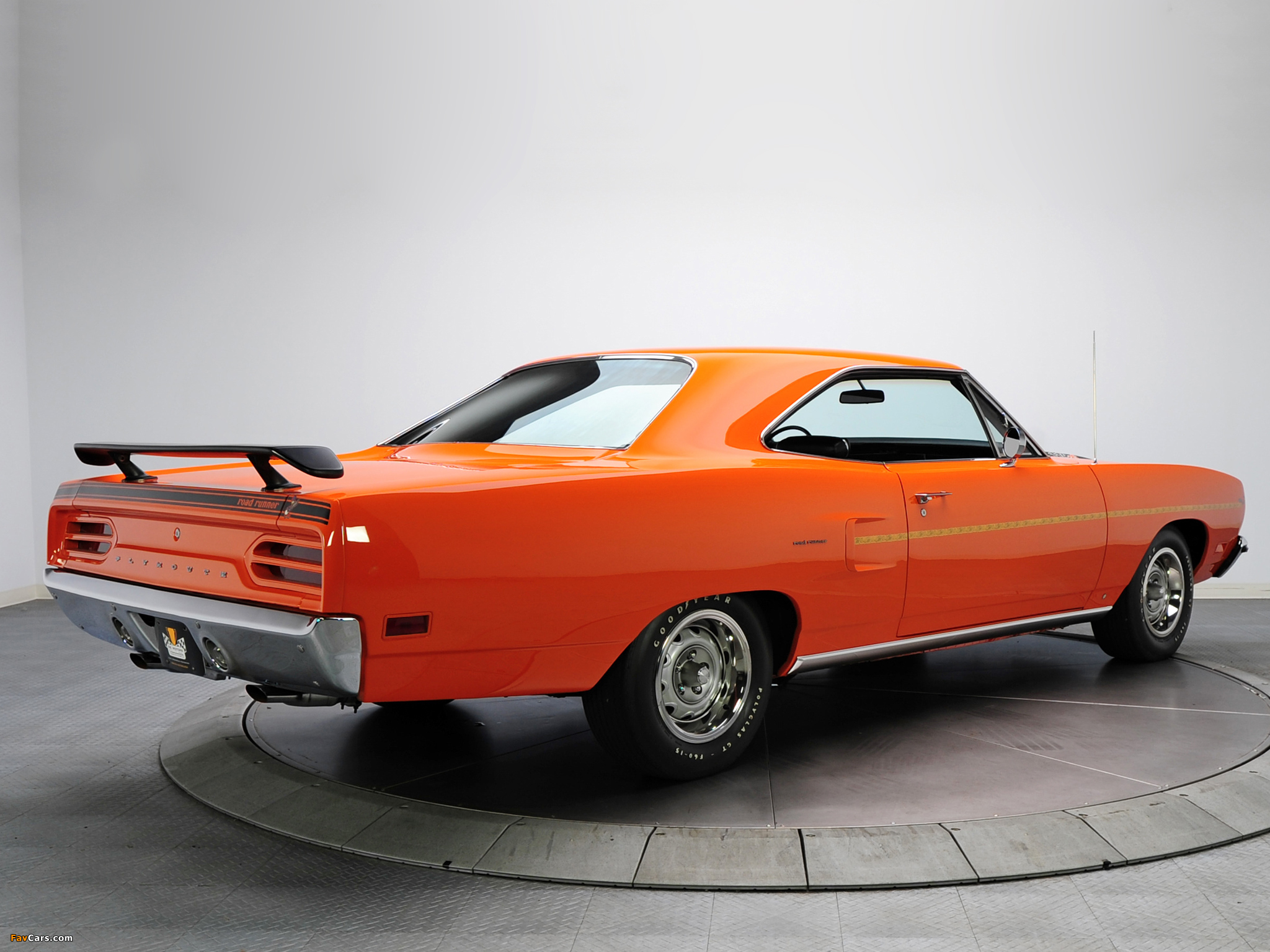 Photos of Plymouth Road Runner 440+6 Hardtop Coupe (RM23) 1970 (2048 x 1536)