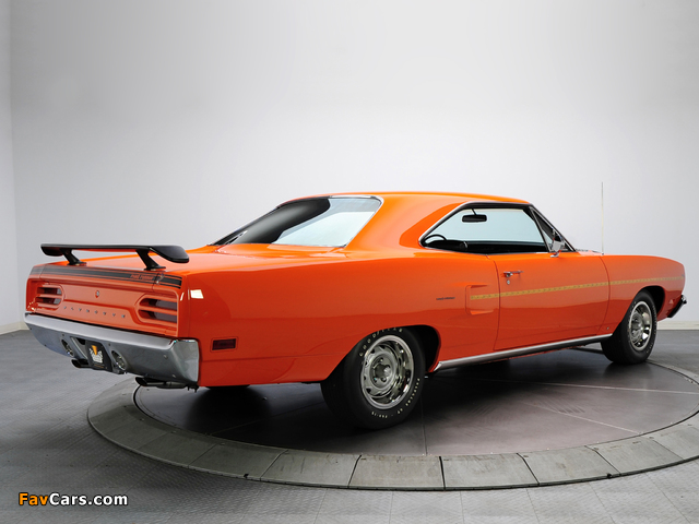 Photos of Plymouth Road Runner 440+6 Hardtop Coupe (RM23) 1970 (640 x 480)