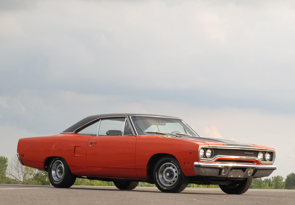 Photos of Plymouth Road Runner Hardtop Coupe (RM23) 1970