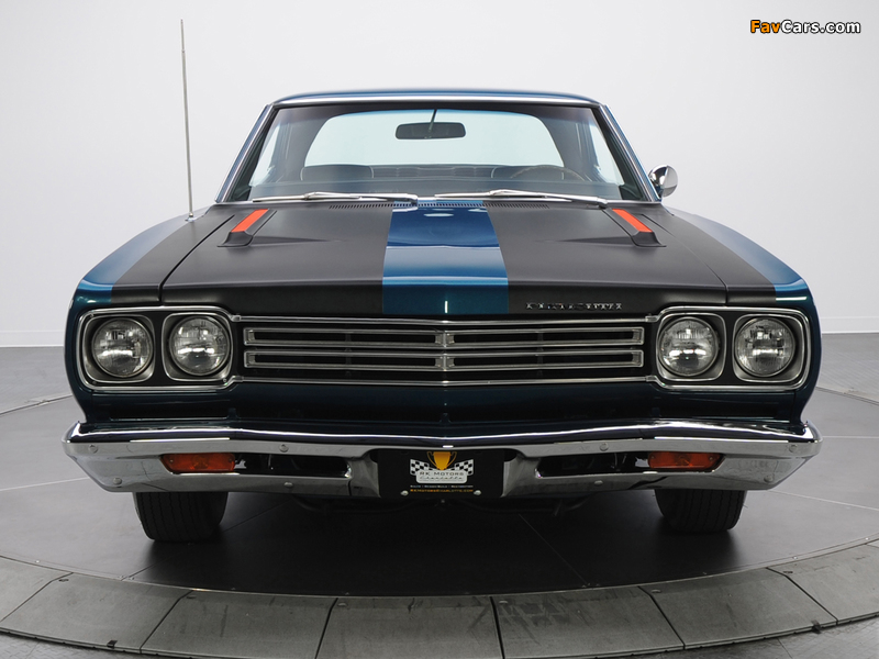 Pictures of Plymouth Road Runner 426 Hemi Hardtop Coupe (RM23) 1969 (800 x 600)