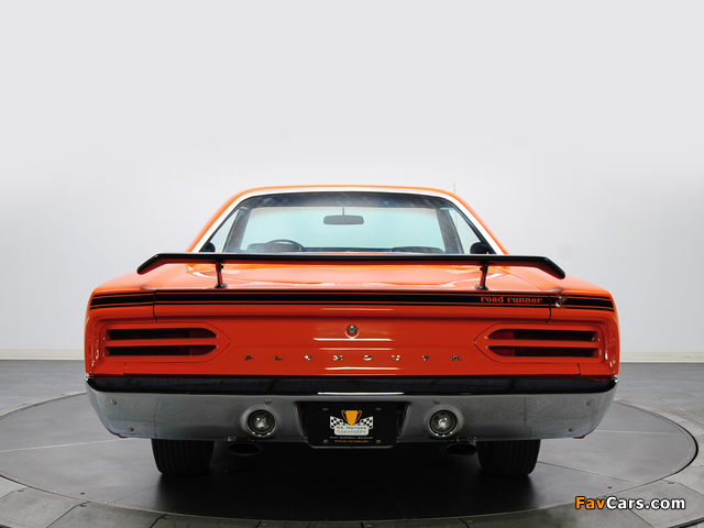 Pictures of Plymouth Road Runner 440+6 Hardtop Coupe (RM23) 1970 (640 x 480)