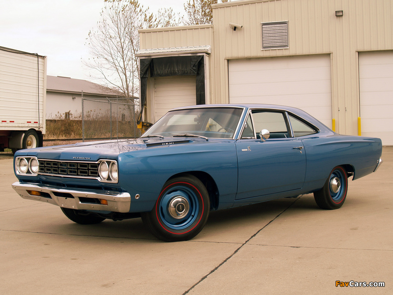 Plymouth Road Runner 426 Hemi Coupe (RM21) 1968 photos (800 x 600)