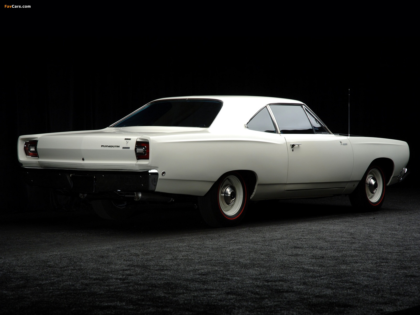 Plymouth Road Runner 426 Hemi Coupe (RM21) 1968 wallpapers (1600 x 1200)
