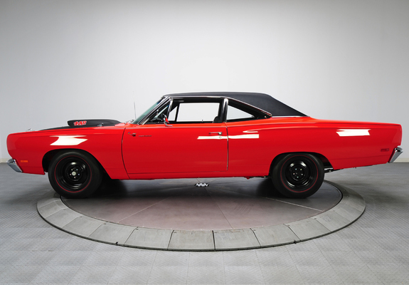 Plymouth Road Runner 440+6 Coupe (RM21) 1969 pictures