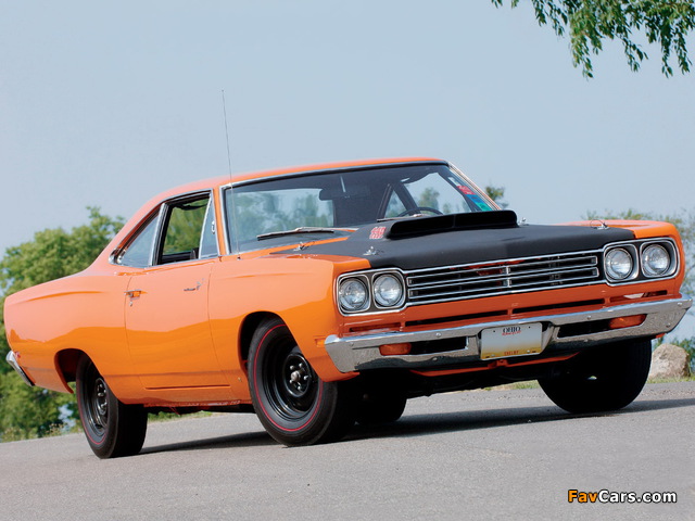 Plymouth Road Runner 440+6 Coupe (RM21) 1969 wallpapers (640 x 480)