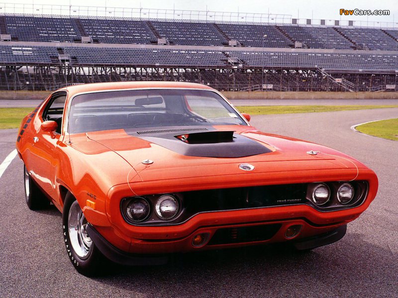 Plymouth Road Runner 440+6 1972 wallpapers (800 x 600)