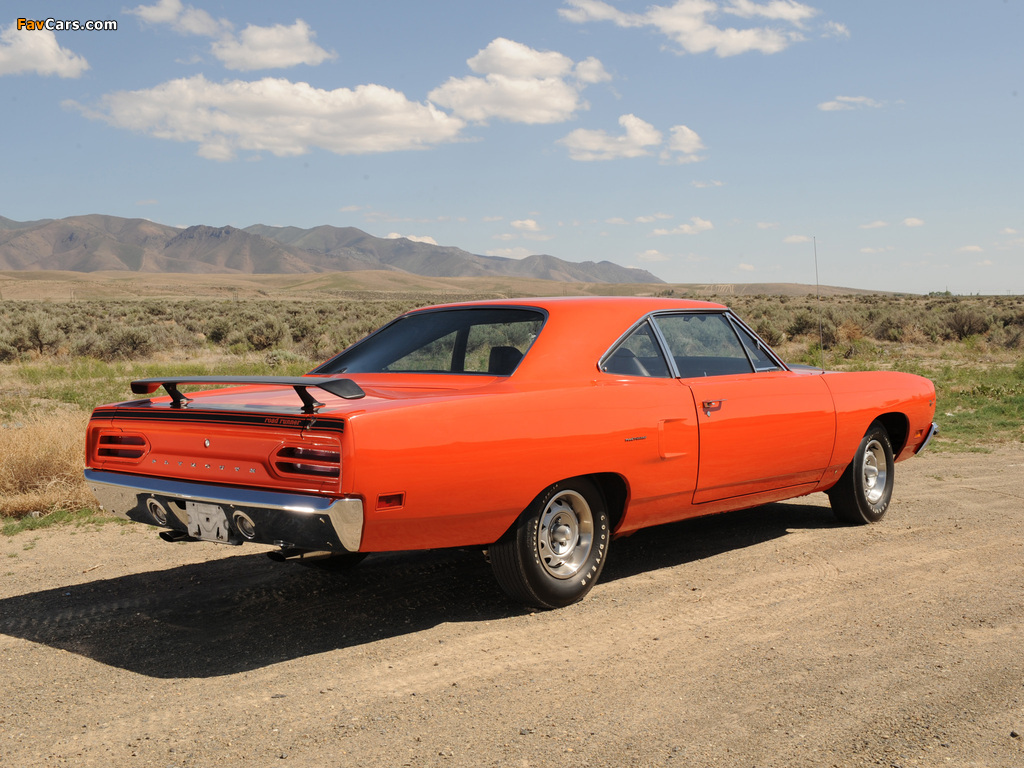 Plymouth Road Runner 1970 wallpapers (1024 x 768)