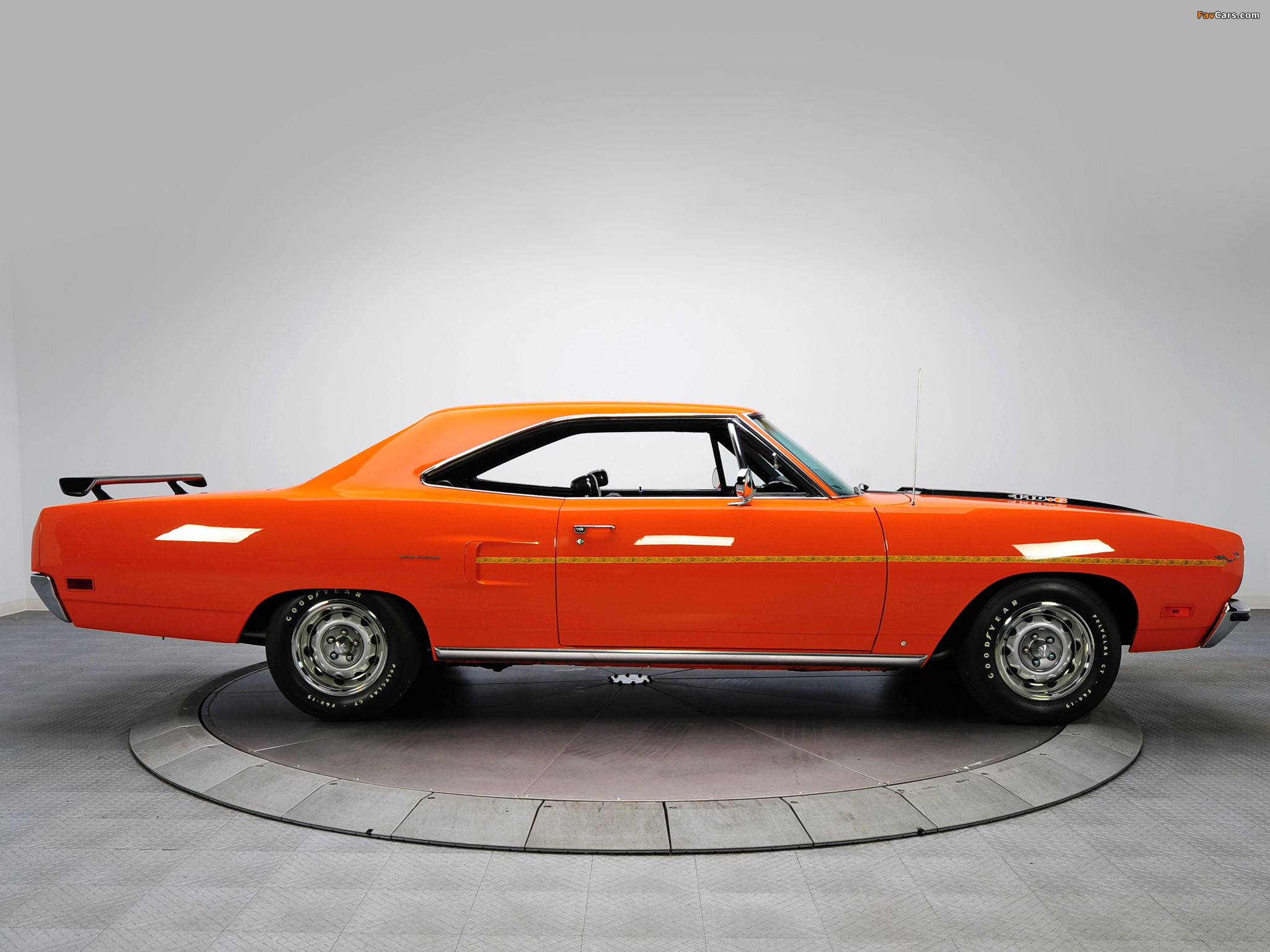 Plymouth Road Runner 440+6 Hardtop Coupe (RM23) 1970 wallpapers (2048 x 1536)