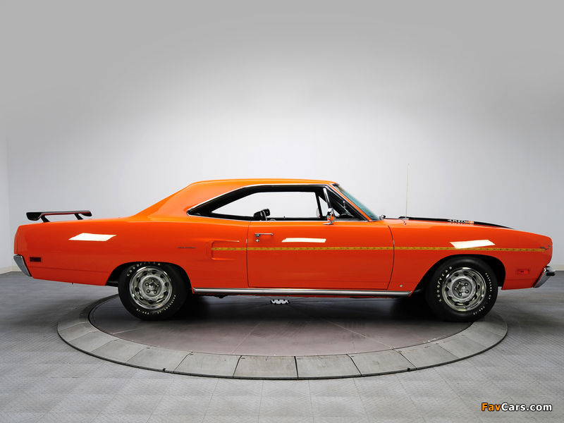 Plymouth Road Runner 440+6 Hardtop Coupe (RM23) 1970 wallpapers (800 x 600)