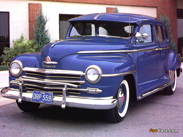 Images of Plymouth Special DeLuxe 4-door Sedan (P15C) 1948 (640 x 480)