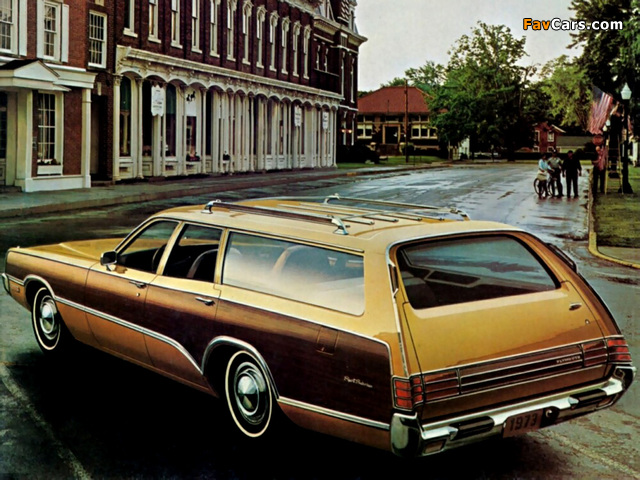 Plymouth Fury Sport Suburban (PP45/46) 1973 images (640 x 480)