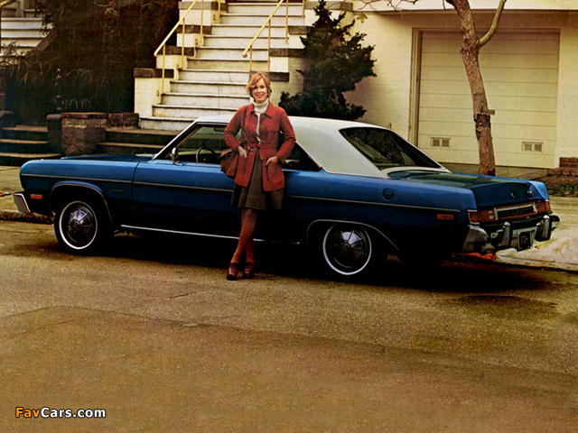Photos of Plymouth Valiant Scamp Hardtop Coupe (VH23) 1974 (640 x 480)