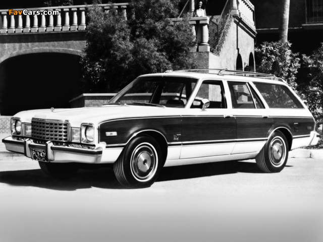 Images of Plymouth Volare Station Wagon (HL 45) 1976–80 (640 x 480)