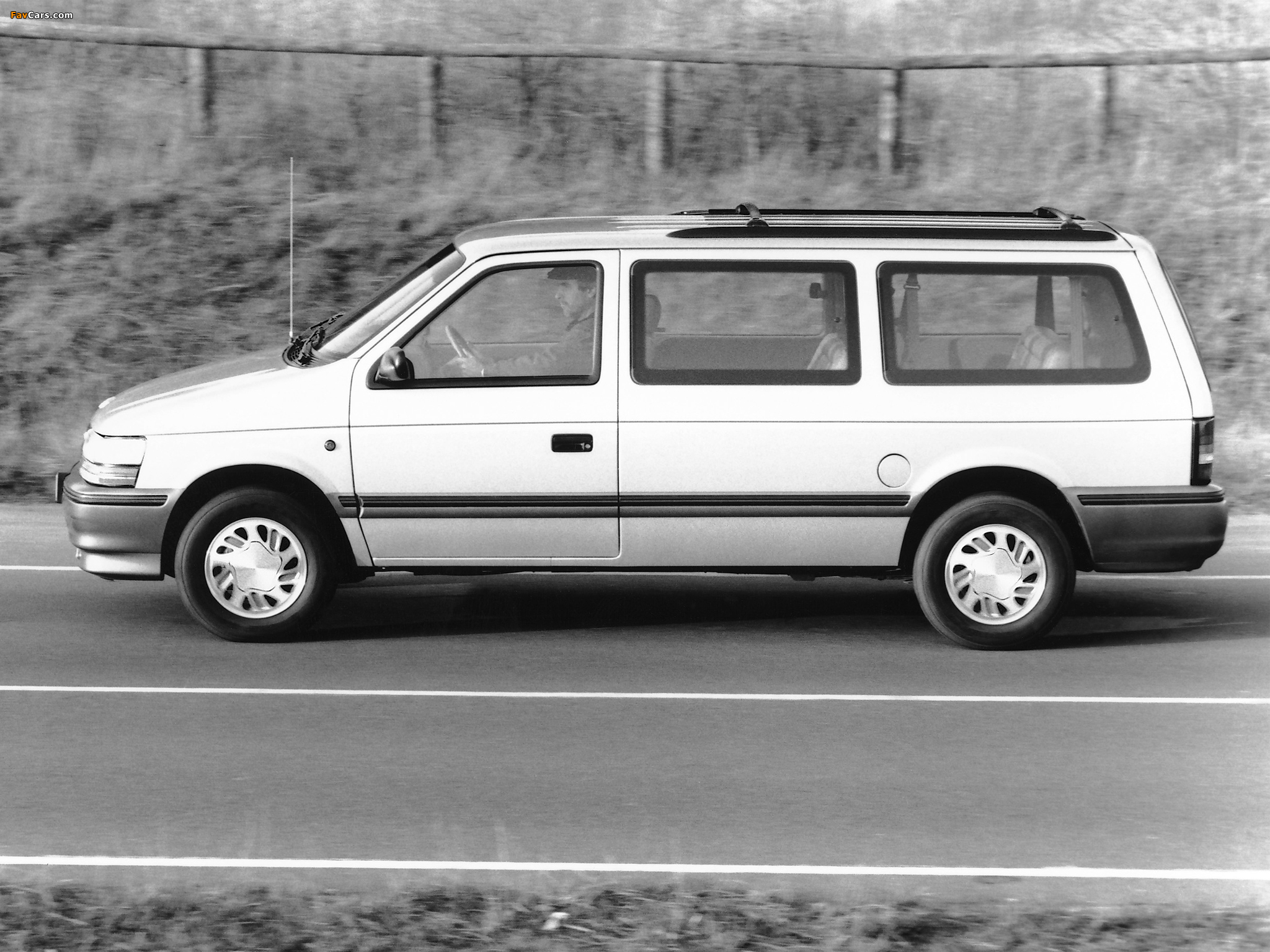 Pictures of Plymouth Grand Voyager 1991–96 (2048 x 1536)