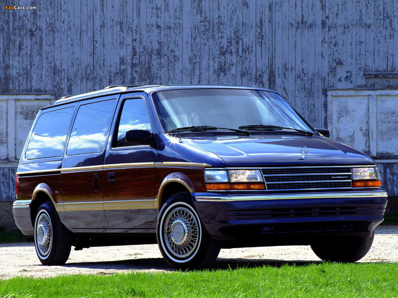 Pictures of Plymouth Grand Voyager 1991–96 (1280 x 960)