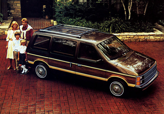 Plymouth Voyager 1984–87 images