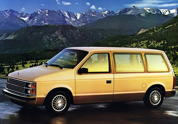 Plymouth Voyager 1984–87 images