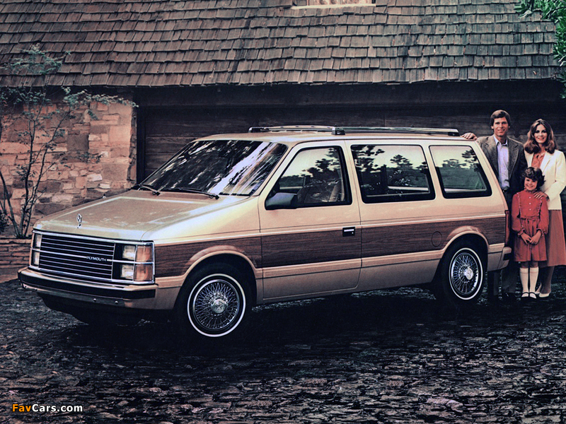 Plymouth Voyager 1984–87 pictures (800 x 600)