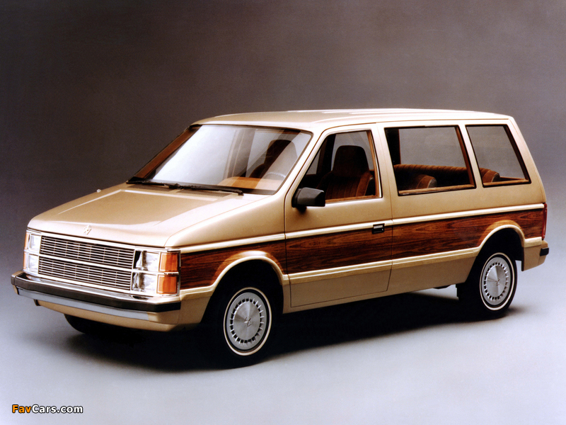 Plymouth Voyager 1984–87 pictures (800 x 600)