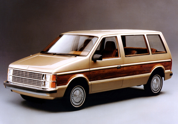 Plymouth Voyager 1984–87 pictures
