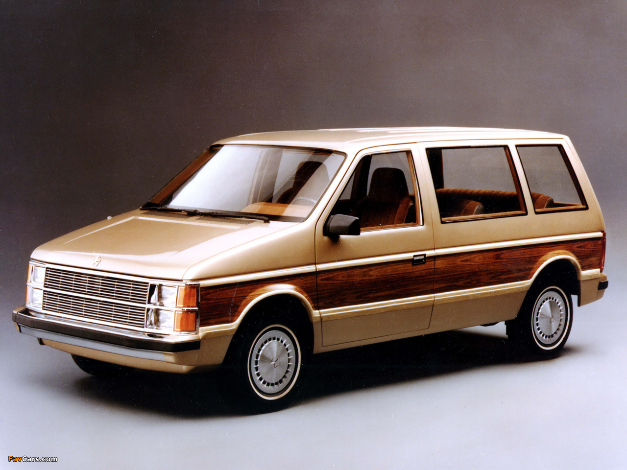 Plymouth Voyager 1984–87 wallpapers (1280 x 960)