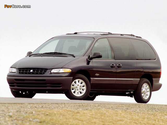 Plymouth Grand Voyager 1995–2000 photos (640 x 480)