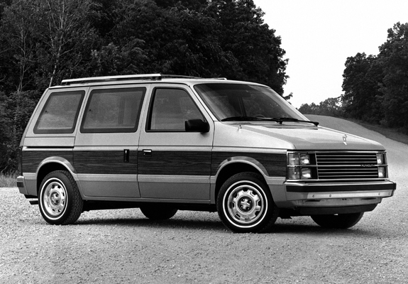 Plymouth Voyager 1984–87 wallpapers