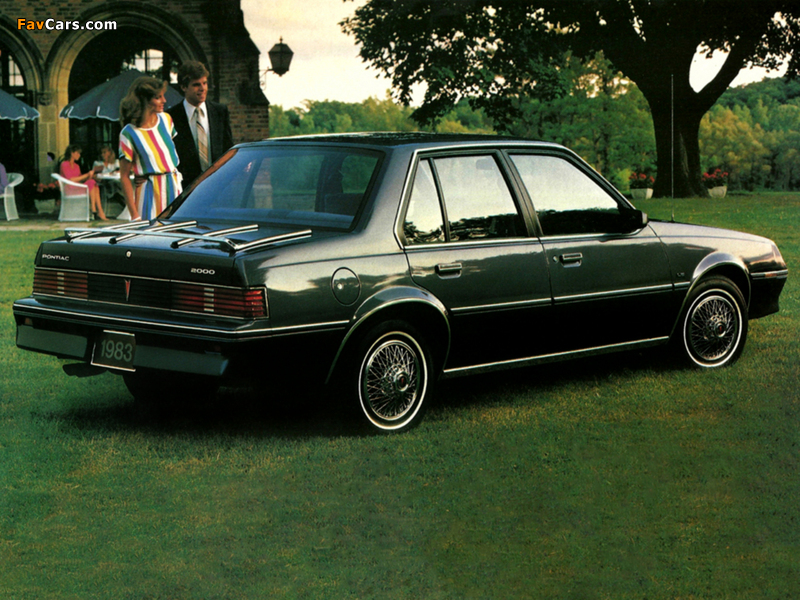 Pontiac 2000 LE Sedan (S69) 1983 wallpapers (800 x 600)