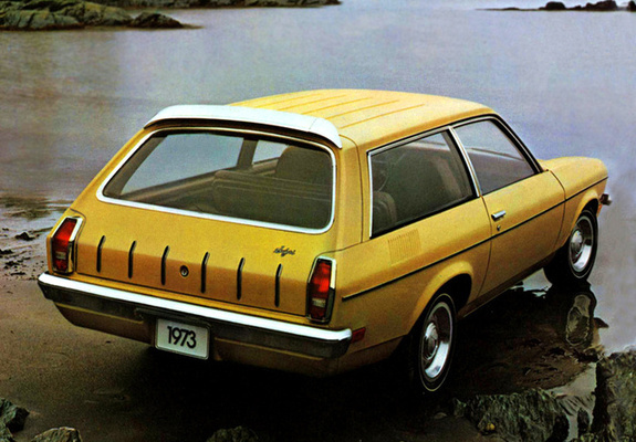 Pictures of Pontiac Astre Safari 1973