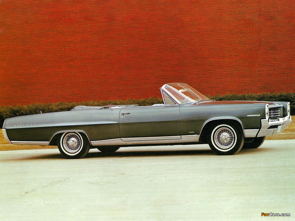 Images of Pontiac Bonneville Convertible (2867) 1964 (1024 x 768)