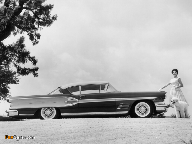 Photos of Pontiac Bonneville 1958 (640 x 480)
