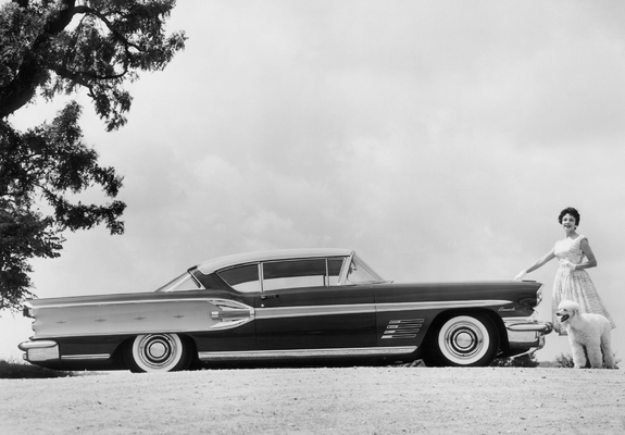 Photos of Pontiac Bonneville 1958